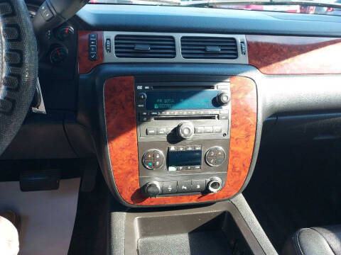 2011 Chevrolet Suburban LT