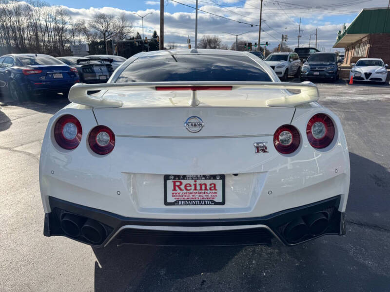 2019 Nissan GT-R Premium