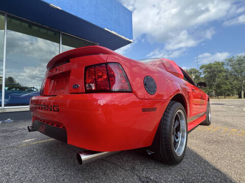 2000 Ford Mustang
