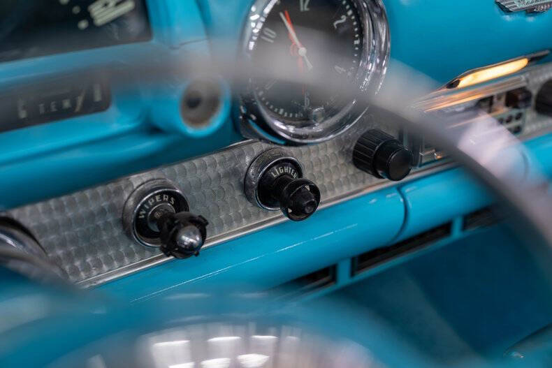 1956 Ford Thunderbird