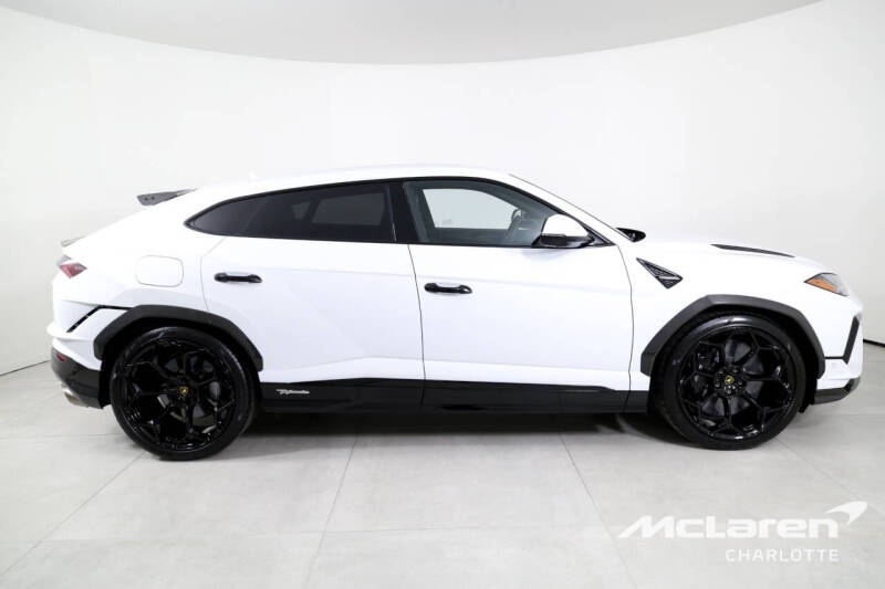 2024 Lamborghini Urus Performante