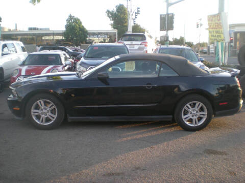 2012 Ford Mustang V6