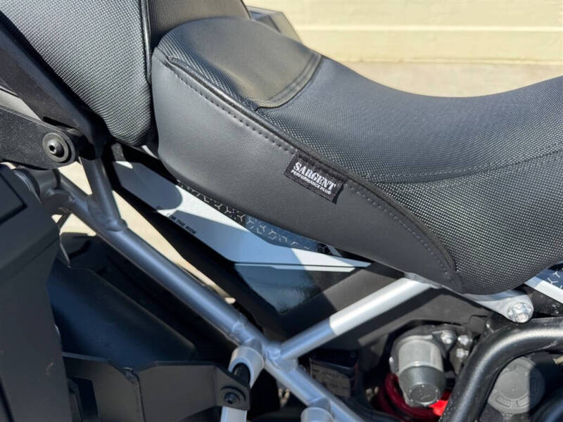 2024 Triumph Tiger 900 GT Pro