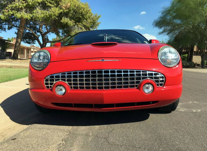 2004 Ford Thunderbird Deluxe photo 3