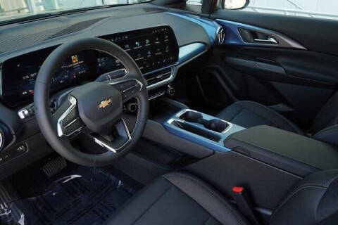 2025 Chevrolet Equinox EV LT 2