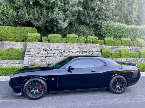 2016 Dodge Challenger 392 HEMI Scat Pack Shaker