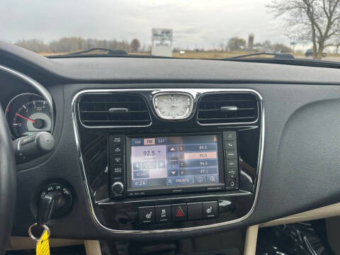 2011 Chrysler 200 Limited