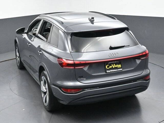 2025 Audi Q6 e-tron quattro Premium Plus