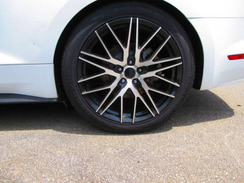 2016 Ford Mustang V6