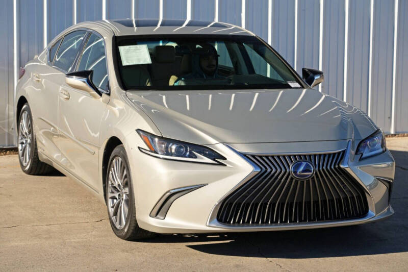 2020 Lexus ES 300h