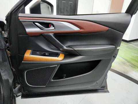 2017 Mazda CX-9 Signature