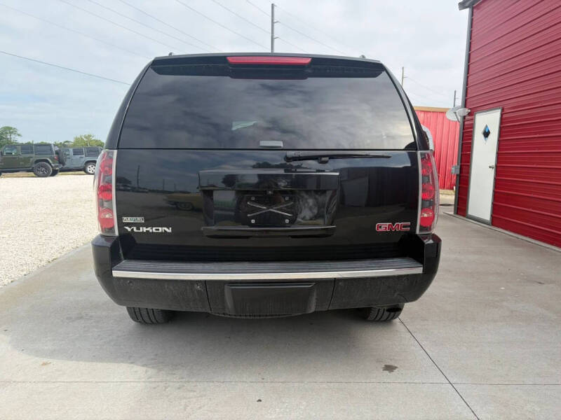 2011 GMC Yukon Denali