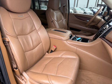 2016 Cadillac Escalade ESV Platinum