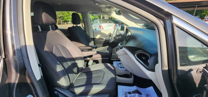 2017 Chrysler Pacifica Touring