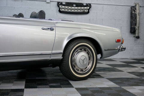 1970 Mercedes-Benz 280-Class