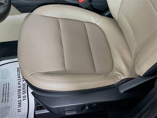 2021 Ford Escape Hybrid SEL