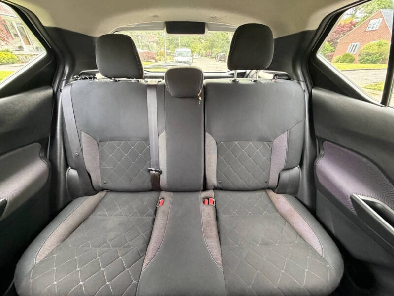 2018 Nissan Kicks S
