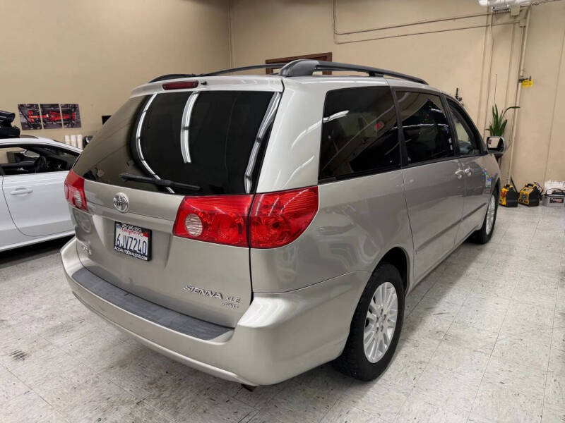2010 Toyota Sienna