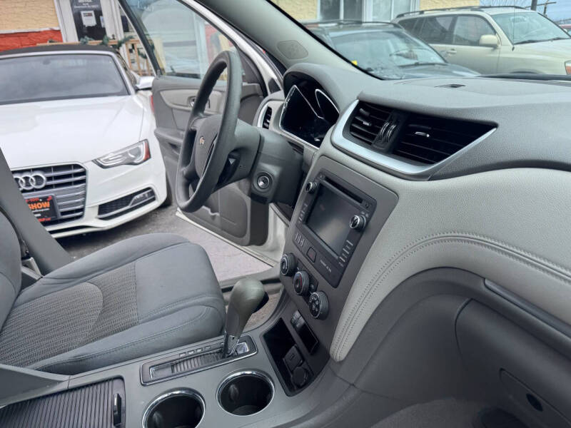 2015 Chevrolet Traverse LS