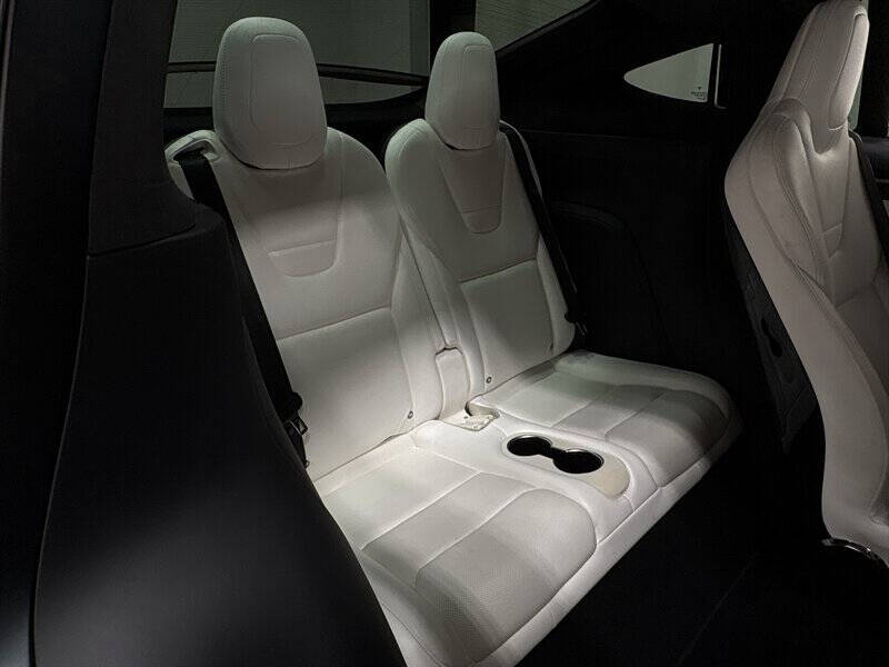 2016 Tesla Model X P90D