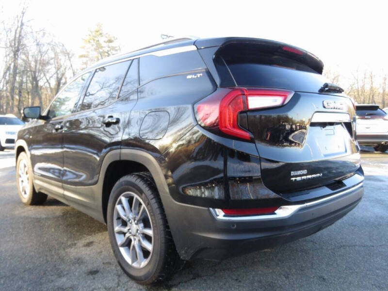 2024 GMC Terrain SLT