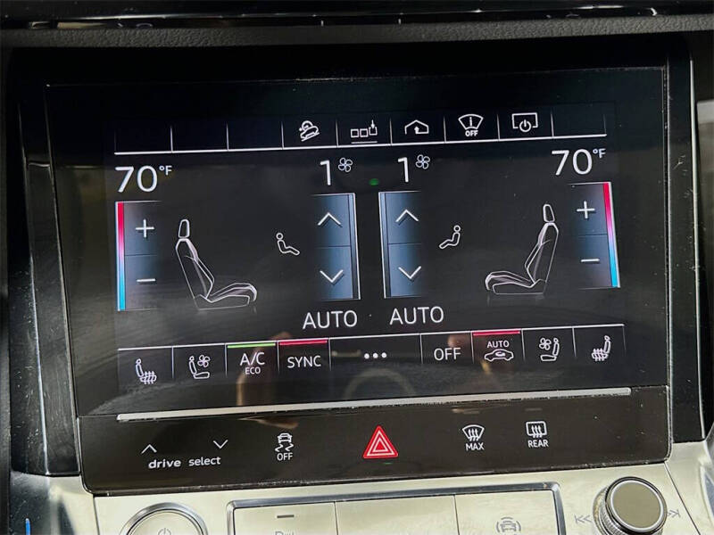 2019 Audi e-tron quattro Prestige