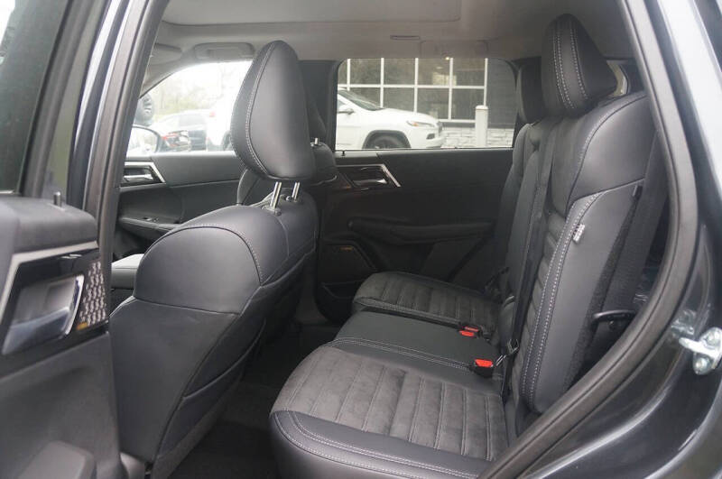 2025 Mitsubishi Outlander