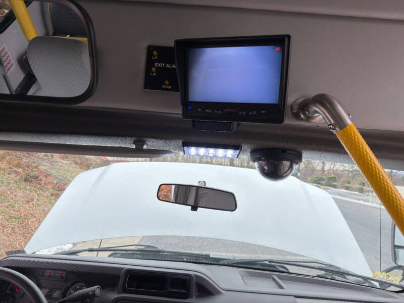 2014 Ford Shuttle bus