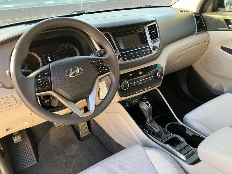 2018 Hyundai Tucson SE