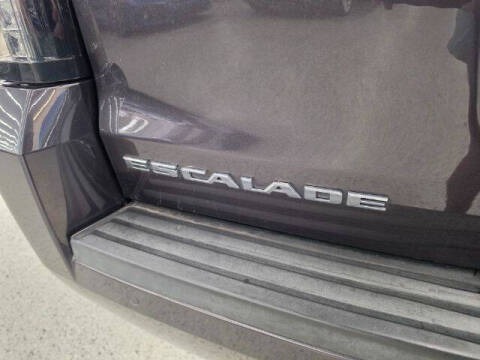 2018 Cadillac Escalade ESV Luxury