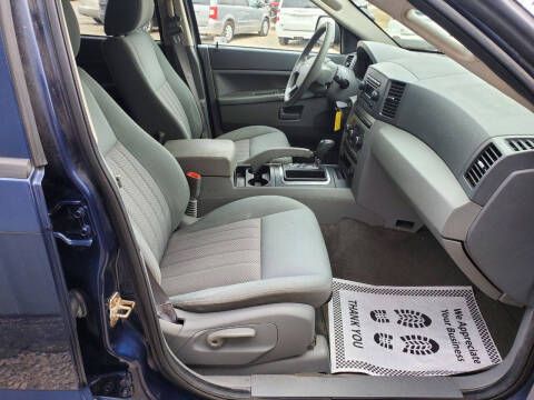 2005 Jeep Grand Cherokee Laredo