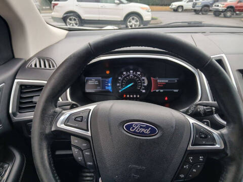 2017 Ford Edge Titanium