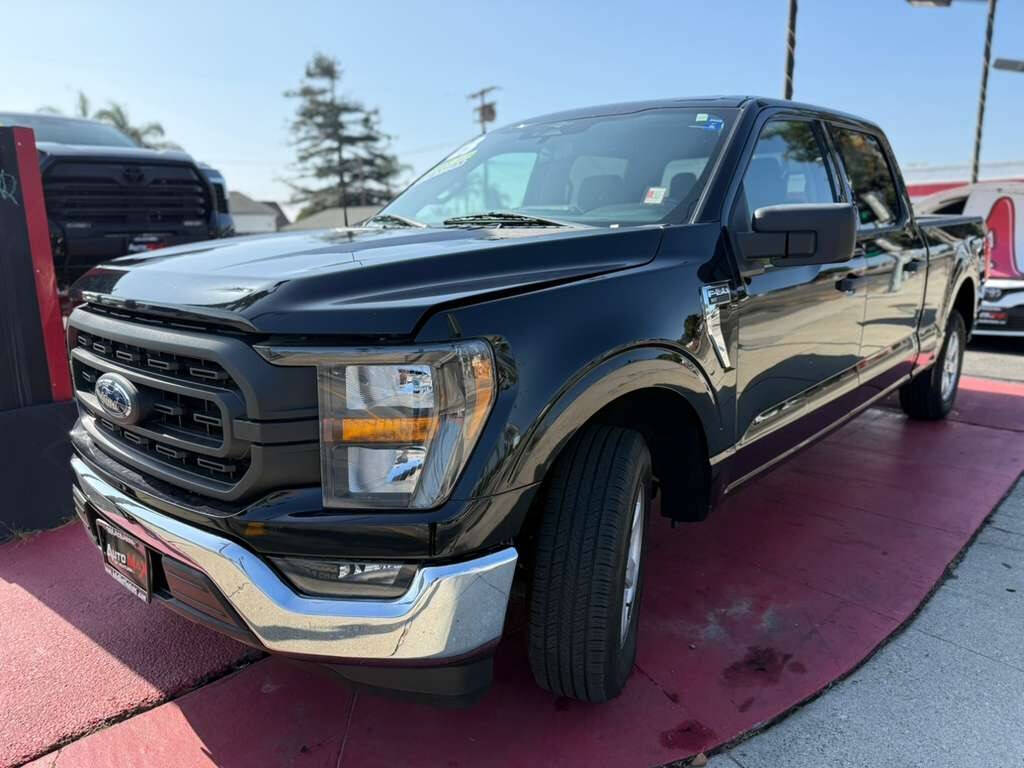 2023 Ford F-150 XLT 4x2 4dr SuperCrew 6.5 ft. SB's photo