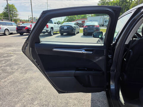 2015 Ford Fusion SE