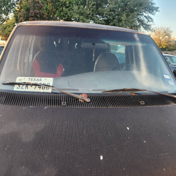 2000 Ford E-350 XL SD