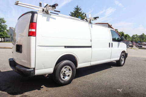 2023 Chevrolet Express 2500