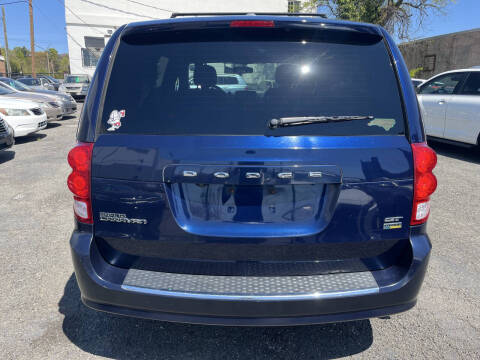 2017 Dodge Grand Caravan GT
