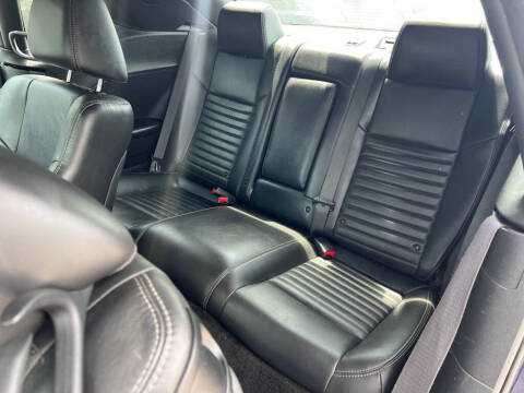 2013 Dodge Challenger SXT