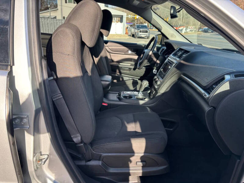 2015 GMC Acadia SLE-2