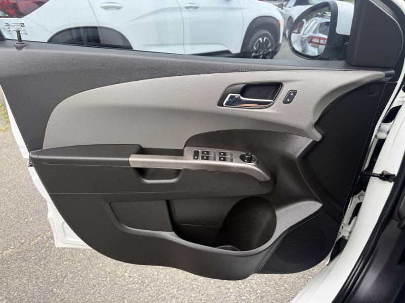 2017 Chevrolet Sonic Premier Auto