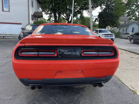 2017 Dodge Challenger R/T Plus