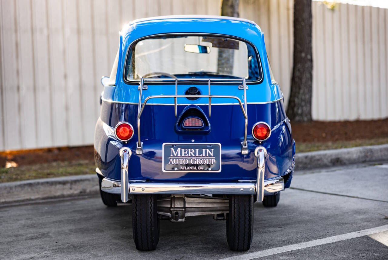 1957 BMW Isetta 9