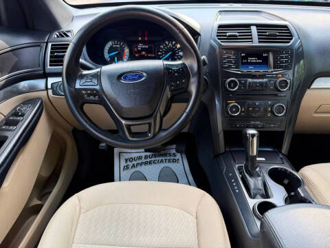2017 Ford Explorer