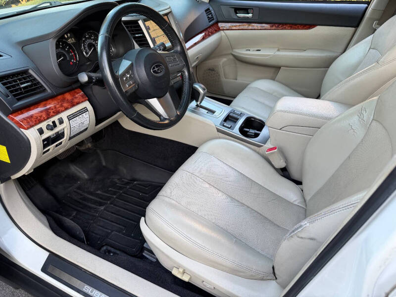 2010 Subaru Outback 2.5i Limited