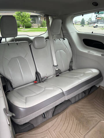 2019 Chrysler Pacifica Touring L Plus