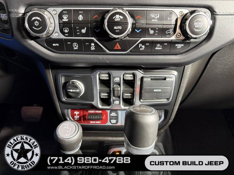 2024 Jeep Gladiator