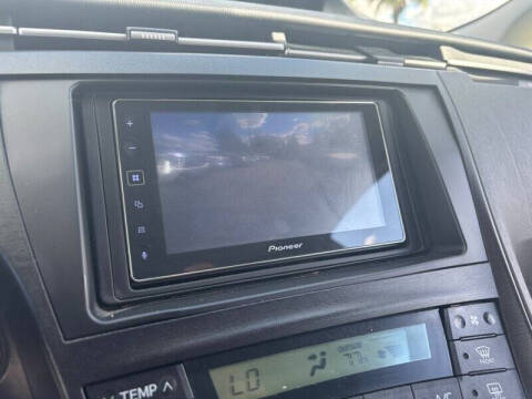 2010 Toyota Prius III