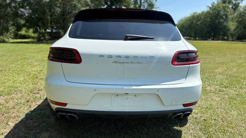 2015 Porsche Macan Turbo
