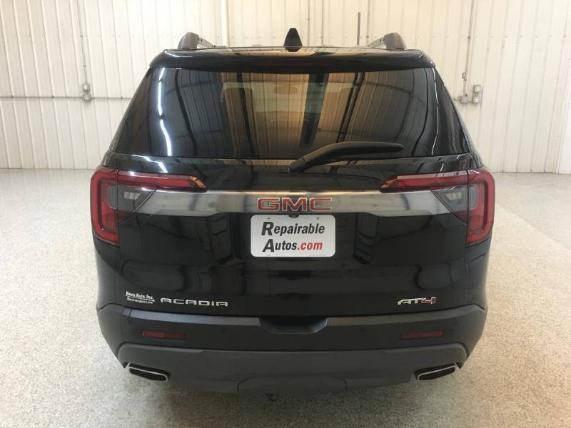 2020 GMC Acadia AT4