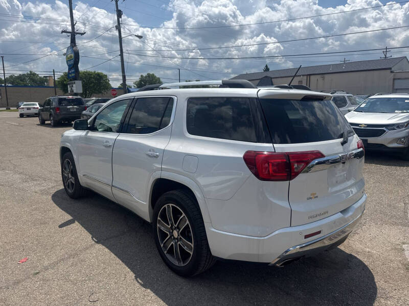 2017 GMC Acadia Denali